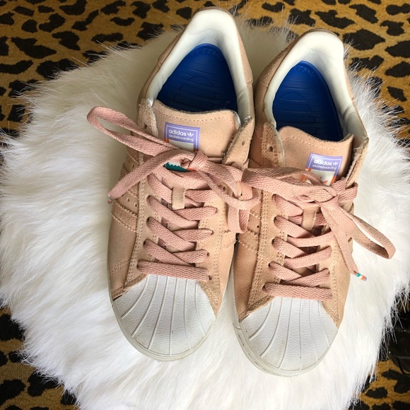 Pastel Pink Adidas Superstar - Picture 3 of 5